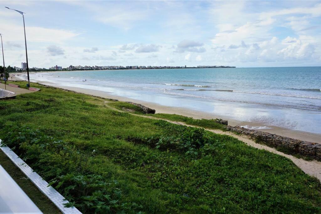 Joao Pessoa, A Dois Passos Do Paraiso, 2 Suites Com A/C, Vista Panoramica Para O Mar Do Bessa, Portaria 24H E 2 Vagas De Garagem Exterior photo